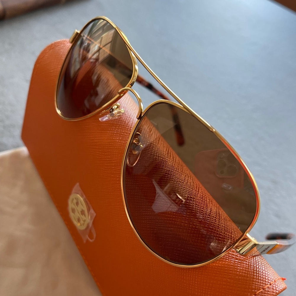 NWT Tory Burch Aviator TY6010 Sunglasses